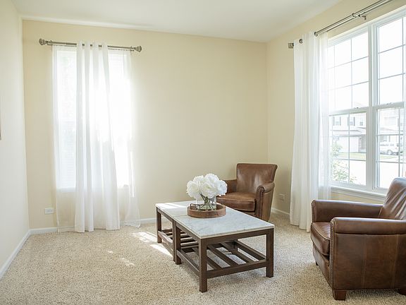 5th image of 2667 Retreat Cir