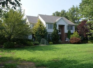 7 Dante Rd, Monroe Township, NJ 08831