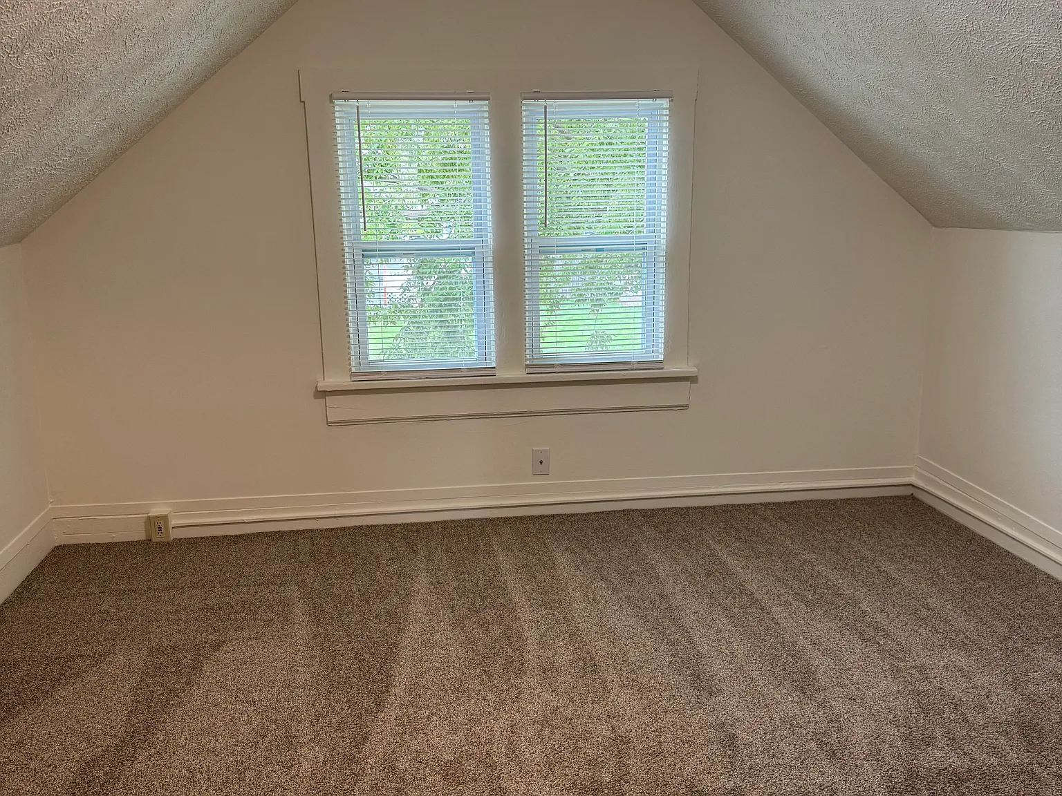 3 bed, 1217 sqft, $1,500 — Photo 3