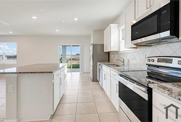 7780 Syracuse Dr — Photo 10