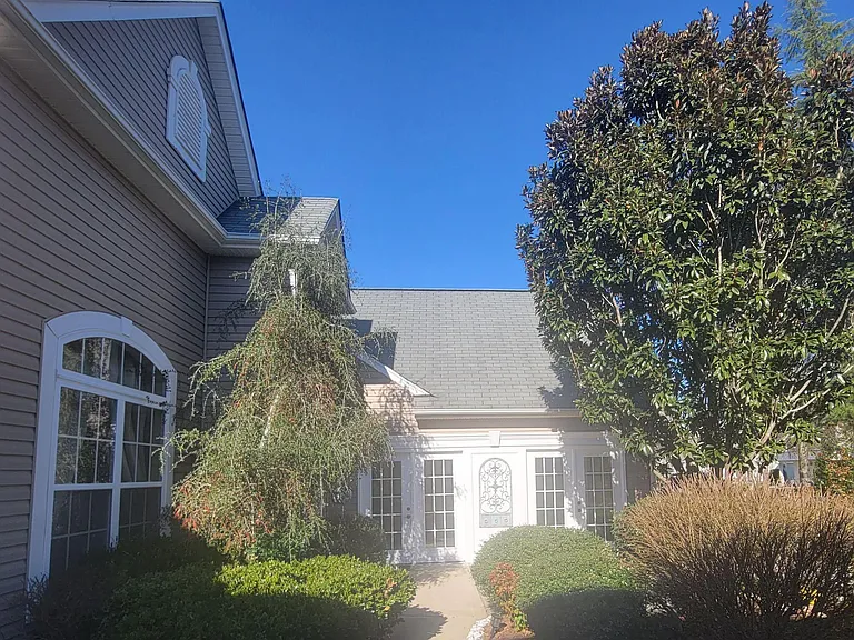 8434 Meadowcreek Village Dr — Photo 24