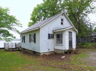 8 Edgewater Ln, Hermon, ME 04401