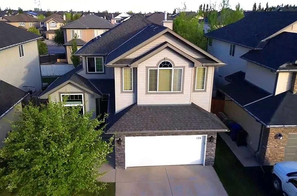 1st image of 124 NW Lavender Way