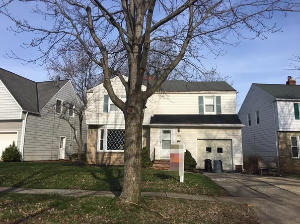 2556 Laurelhurst Rd, University Heights, OH 44118