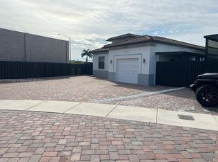 27260 SW 135th Ave, Homestead, FL 33032