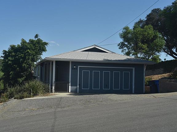 3rd image of 604 Porter St