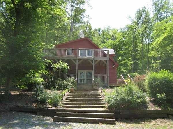 Energy efficient bungalow on gorgeous hilltop with great vistas.