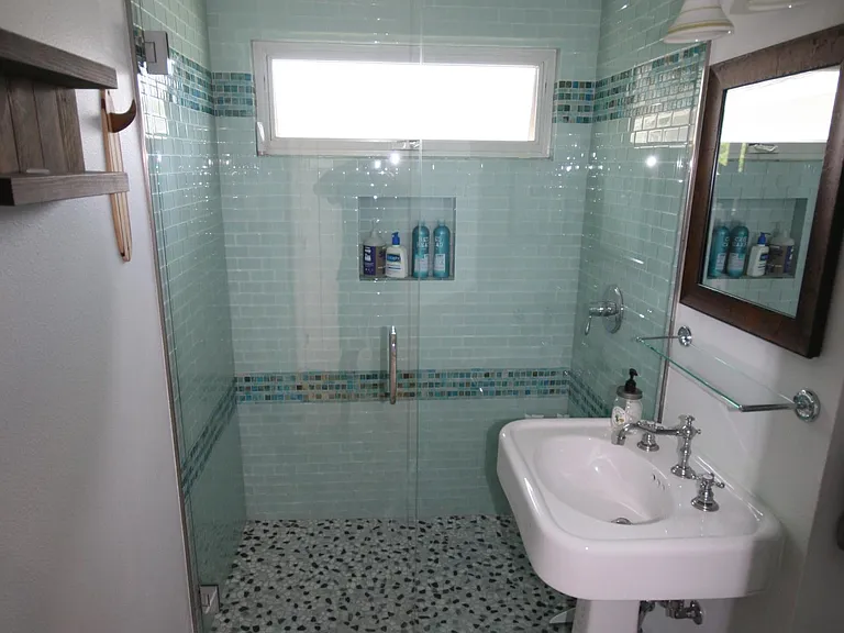 640 Aurora Ave — Photo 11