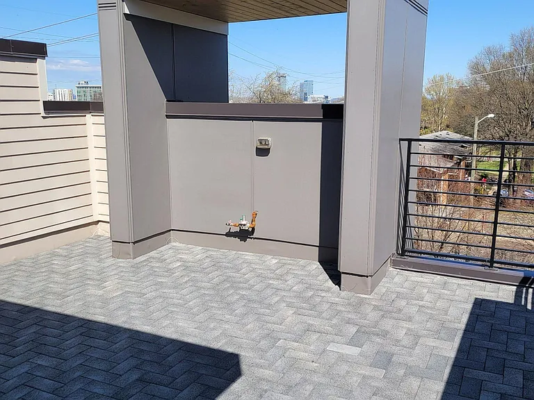 1117 Summit Ave — Photo 17