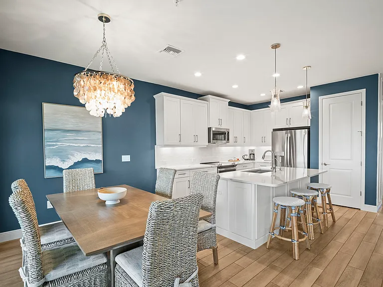 Kitchen dining area