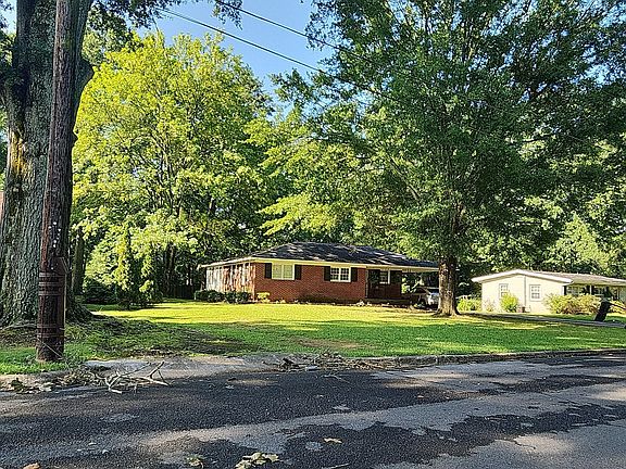 3rd image of 125 Vance Ave