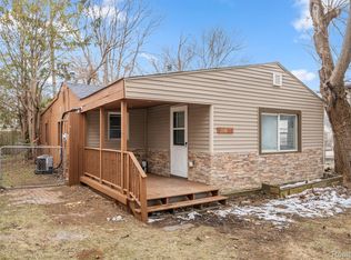 35825 Palmer Rd, Westland, MI 48186