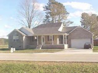 421 Powers Rd, Manchester, TN 37355