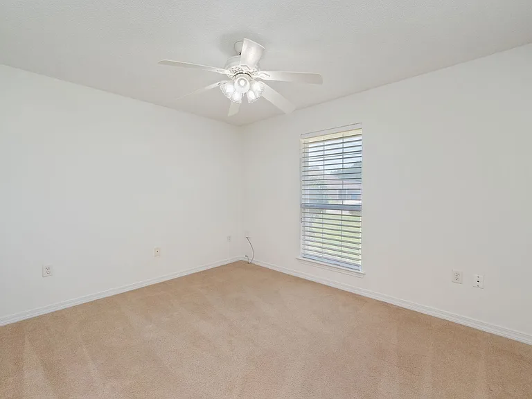 9750 Parker Lake Cir — Photo 23