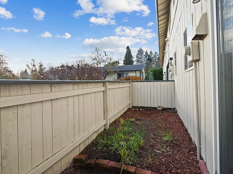 Cedar Mill Apartments — Photo 26