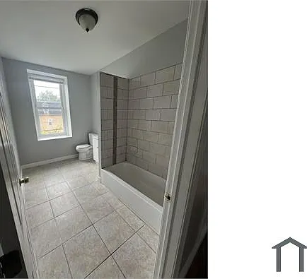800 N 63rd St #4 — Photo 4