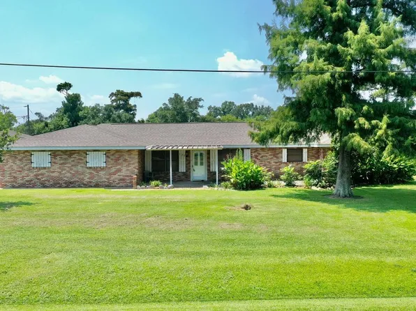 137 Gaudet Dr, Bourg, LA 70343