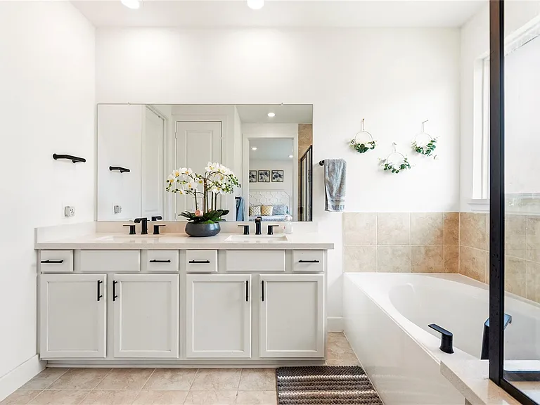 21646 Laggan Cliff Ln — Photo 20