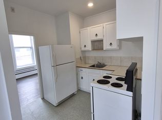 199 Union St #204, Saint John, NB E2L1A9