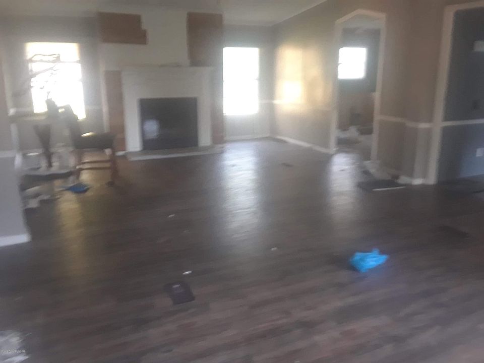 2nd image of 4135 April Ln