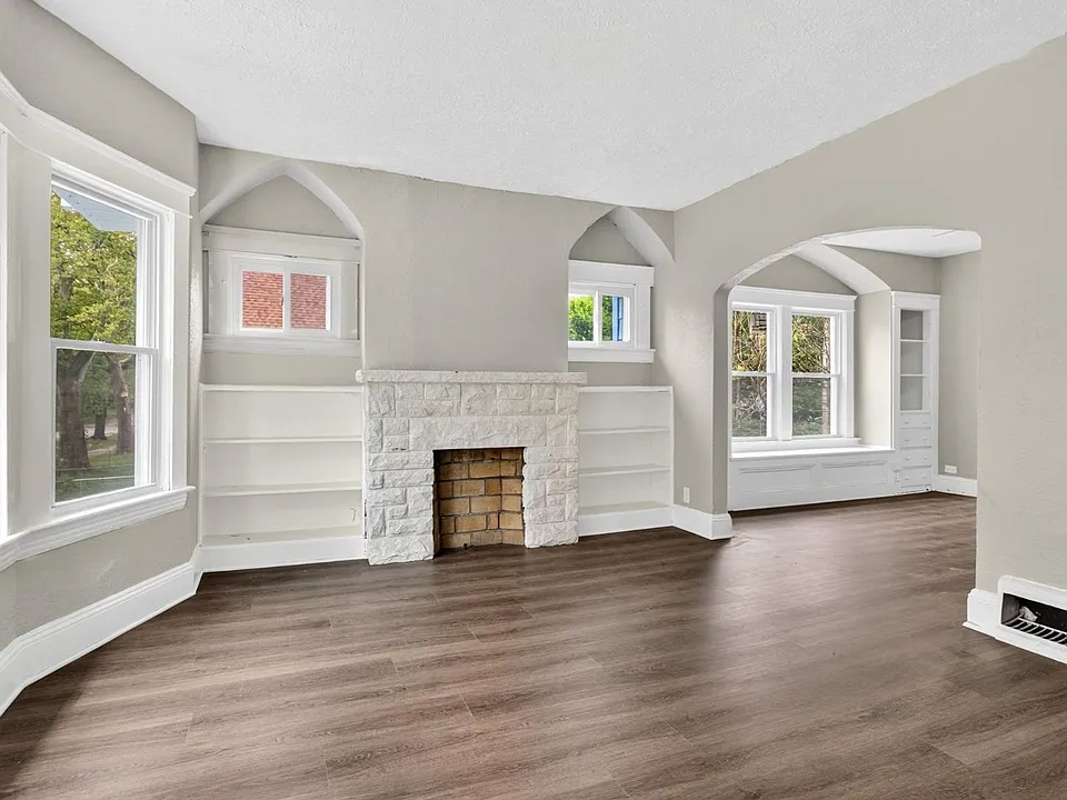 13608 Earlwood Rd