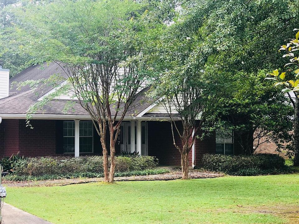 1st image of 1817 E Lakeshore Dr