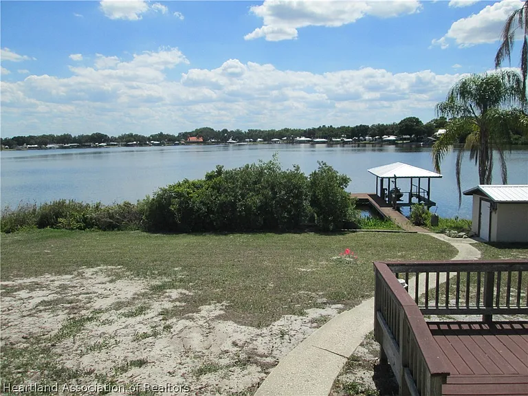 38 Lake Henry Dr — Photo 21