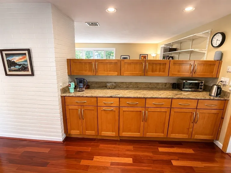 15 Leonard Rd — Photo 5