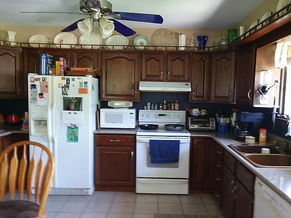 5th image of 30745 Grand Dr