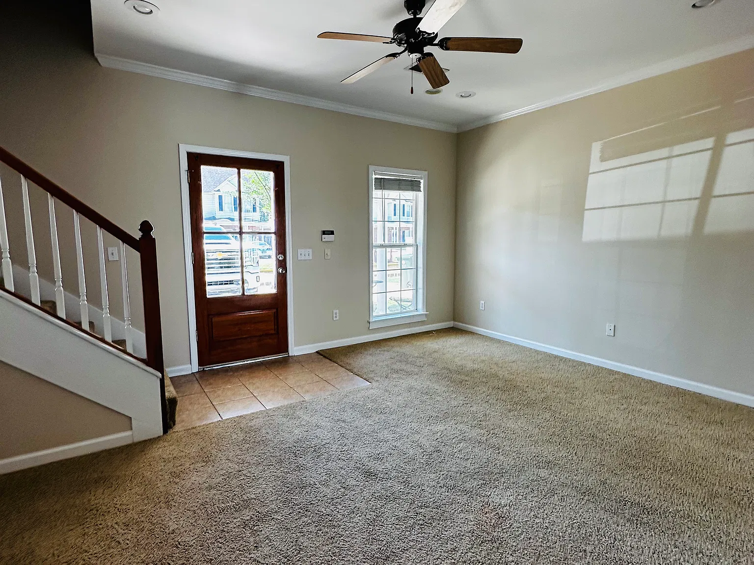 2 bed, 2.5 bath, 1200 sqft, $2,000 — Photo 4