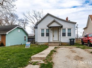 904 W 7th St, Muncie, IN 47302