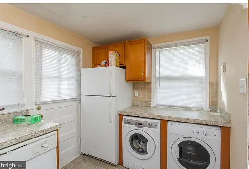 3 bed, 1215 sqft, $2,300 — Photo 4
