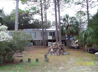 12421 SW 77th Pl, Cedar Key, FL 32625