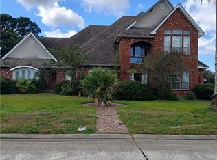 3644 Lake Aspen Dr W, Gretna, LA 70056