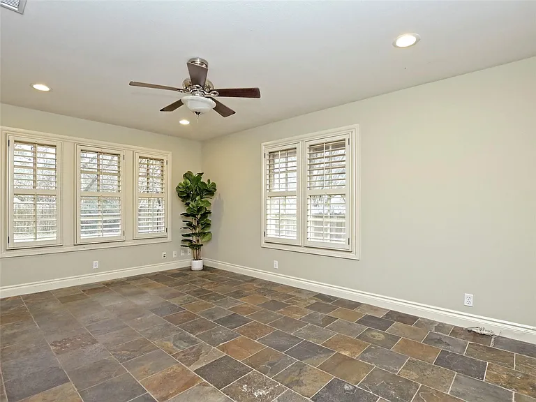 6605 Mesa Dr — Photo 19