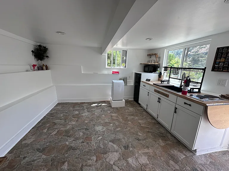 1070 Alta Vista Rd — Photo 12