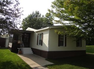 38215 Chanel Ct, Clinton Township, MI 48038