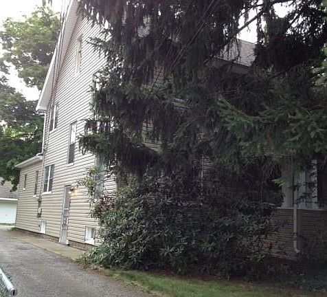 3rd image of 1447 Dill Ave