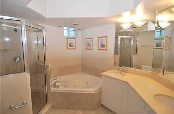 5th image of 140 Meridian Ave APT 326
