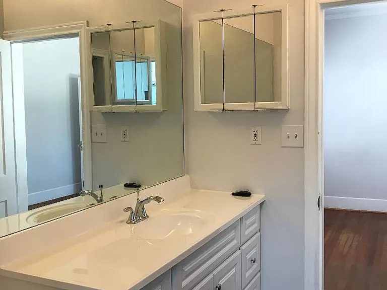 707 W Temple St — Photo 8