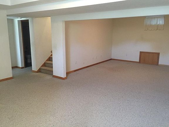 4th image of 4217 Norman Dr SE