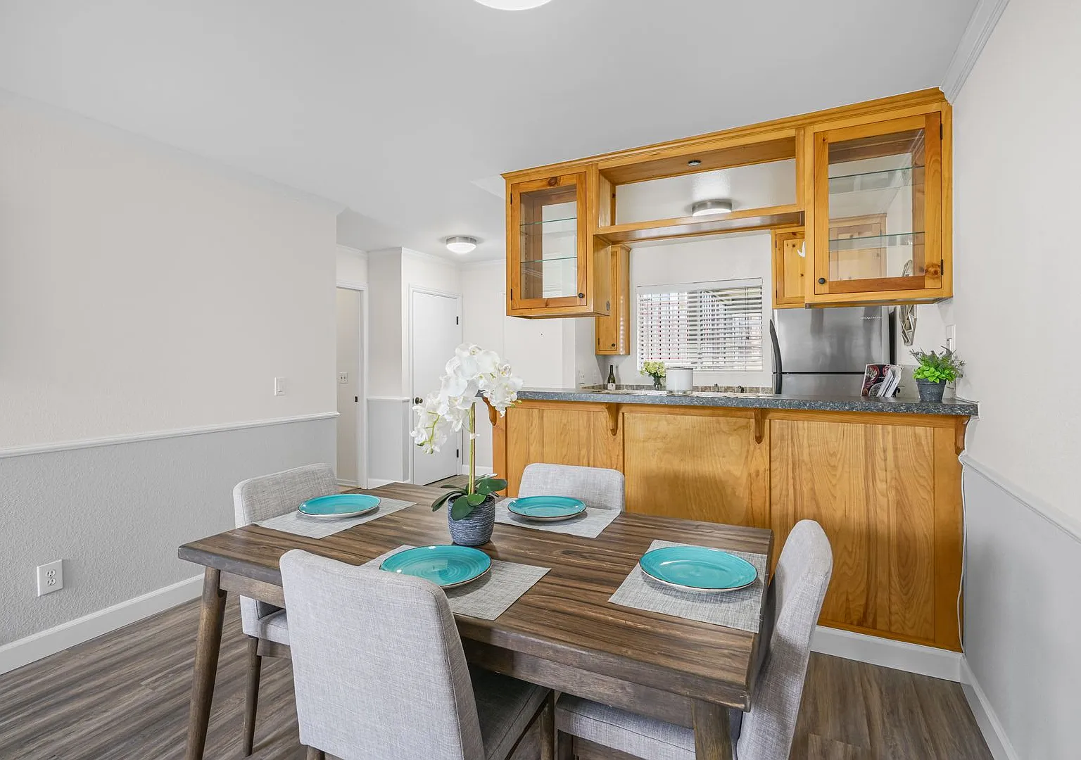 For Rent 1br/1ba 626 Sf Second Floor Condo Located In The Vibrant Allied Gardens/Del Cerro Neighb... — Photo 3