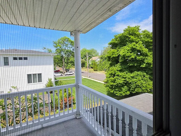 9 Berg Ave — Photo 9