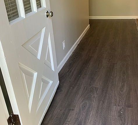 Laminate flooring @ entrance