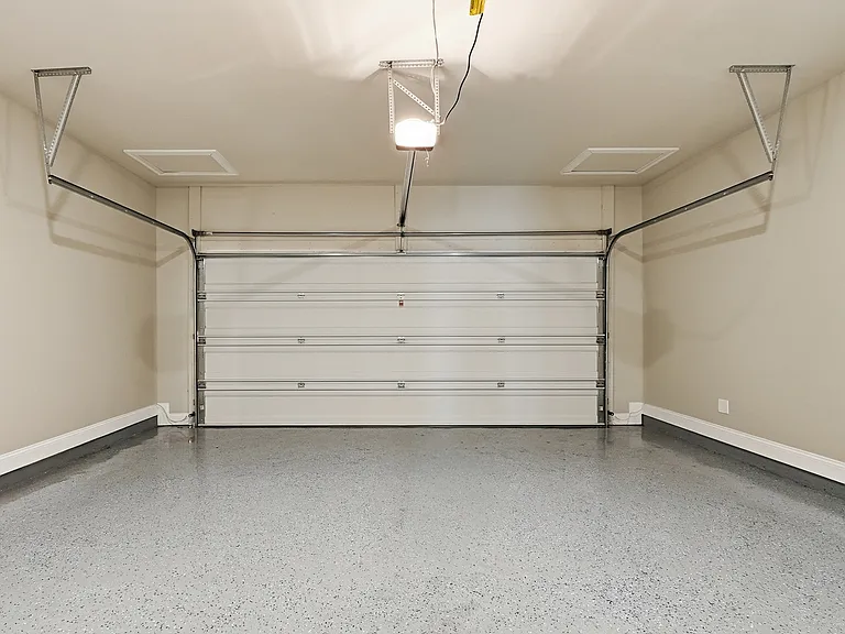 4582 Wellesley Dr — Photo 25