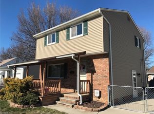 697 Waverly Rd, Eastlake, OH 44095