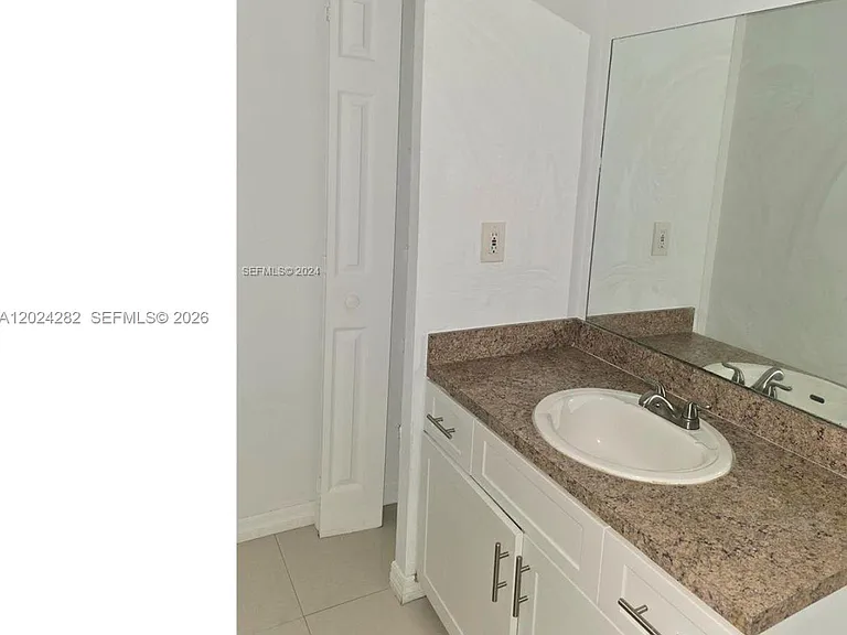 220 SW 116th Ave #15203 — Photo 9
