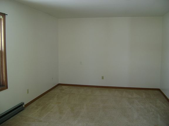 5th image of N873 Amanda St APT 2