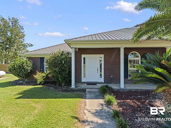 4th image of 10128 Grove Dr