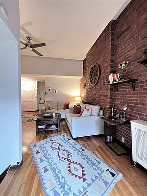 Rented by City Connections Realty | media 5